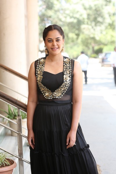 Bindu Madhavi Photos
