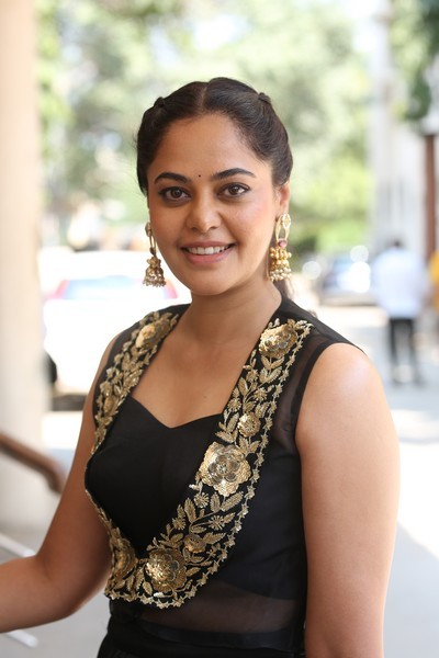 Bindu Madhavi Photos