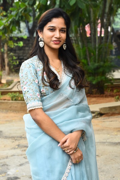 Sridevi Apalla Photos