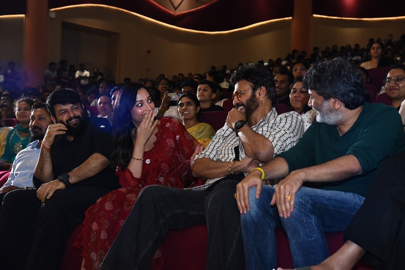 Adarsha Kutumbam Movie Trailer Launch Photos