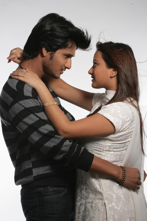 Kalavar King Movie Stills - Photo 1