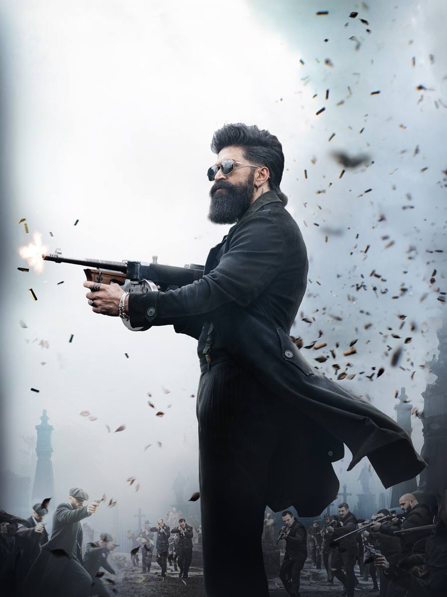 toxic  టాక్సిక్ పై తెలుగు స్టేట్స్ లో భారీ క్రేజ్ 