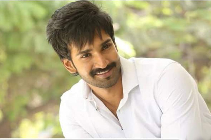 aadhi pinisetty,villain roles,rangasthalam,reject  ఇంక విలన్ గా చెయ్య...! 