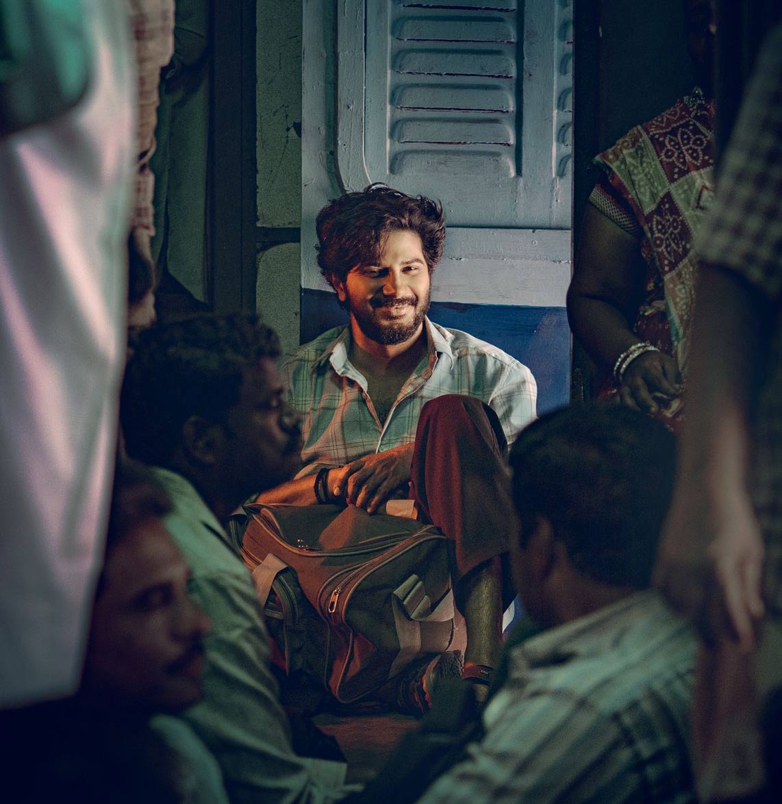aakasamlo oka tara  దుల్కర్ సల్మాన్ ఆకాశంలో ఒక తార ఫస్ట్ లుక్  