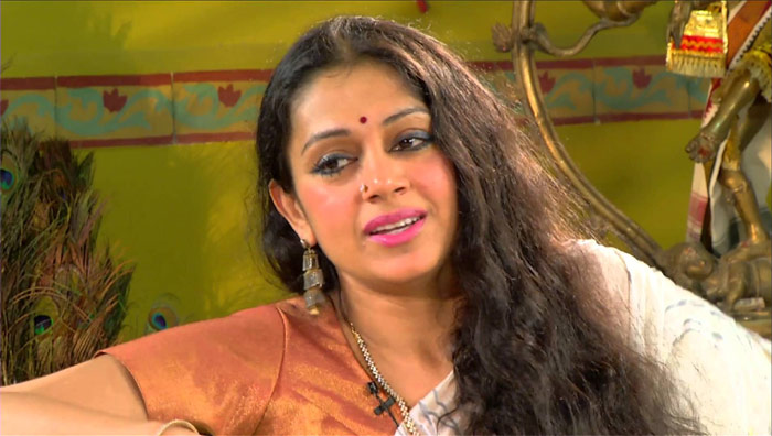 actress shobana,metoo,shobana,interview,update  మగాళ్ల ప్రవర్తనలో మార్పు వస్తేనే: శోభన!!