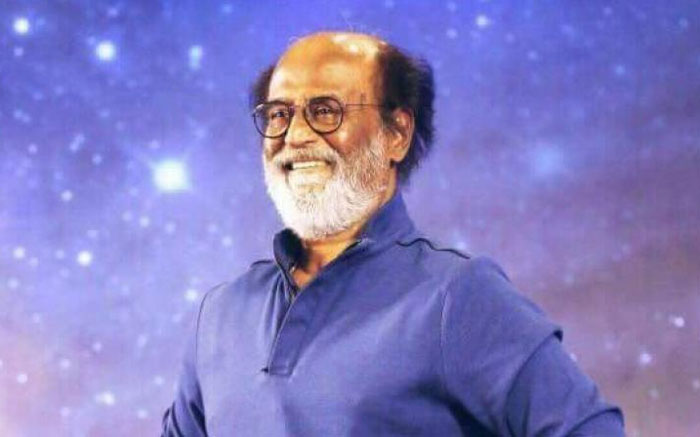 rajinikanth,press meets,fans,rajinikanth meets fans  రజనీ.. అసలు మ్యాటర్ ఏంటో చెప్పొచ్చుగా..!