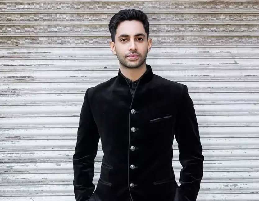 agastya nanda  సిస‌లైన న‌ట‌వార‌సుడొచ్చాడు