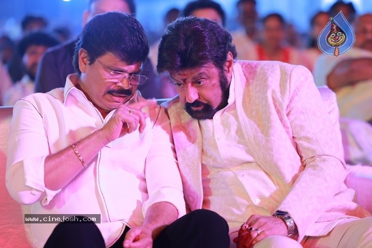 akhanda 2  ఇంత జరుగుతుంటే బాలయ్య ఏం చేస్తున్నారో  