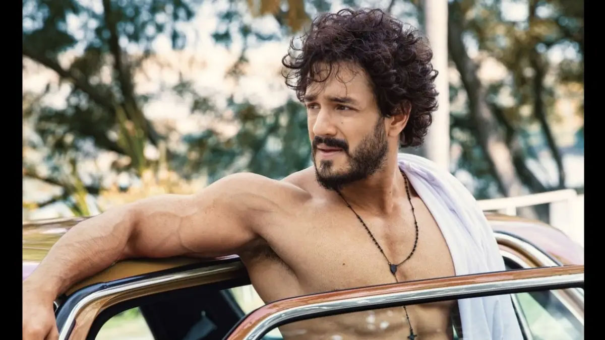 akhil  అఖిల్ అక్కినేని నెక్స్ట్ అందుకే ఆలస్యం
