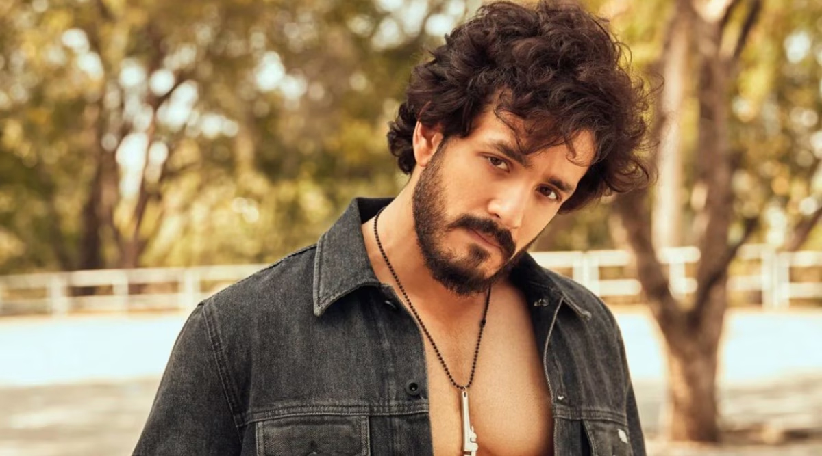 akhil  అఖిల్ లైనప్ పెరుగుతోంది 