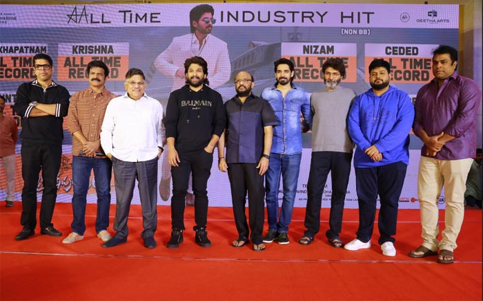 allu arjun,trivikram,allu aravind,thaman,ala vaikunthapurramuloo,thanks meet,highlights  నా రికార్డ్ కొడితేనే ముందుకెళ్లినట్టు: బన్నీ