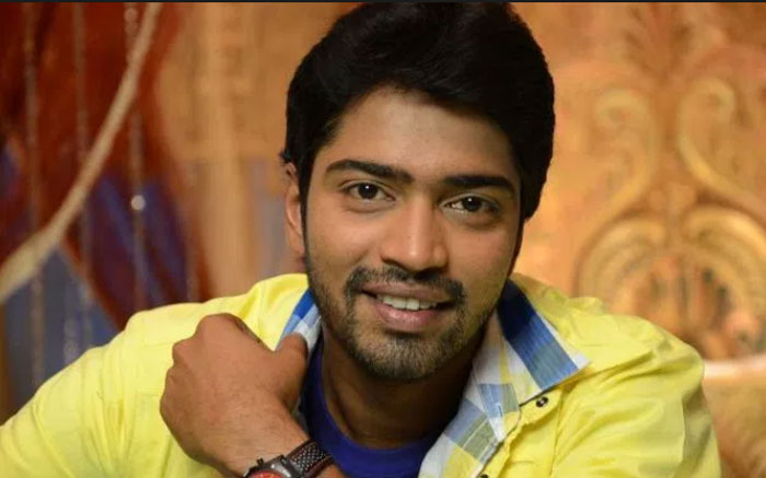 allari naresh,raghu varan,vilain,shiva movie  రఘువరన్ అంటే ఈ అల్లరోడికి అంతిష్టమా..?