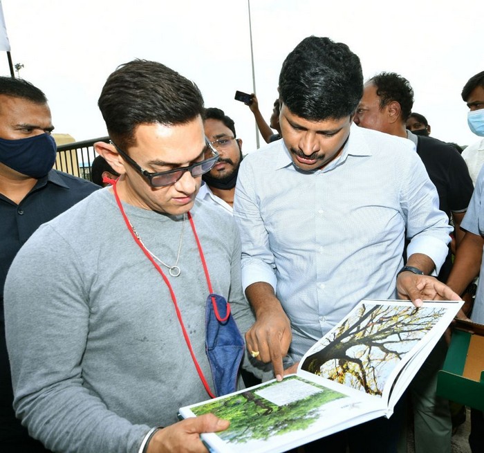 amir khan,naga chaitanya,participated,green india challenge