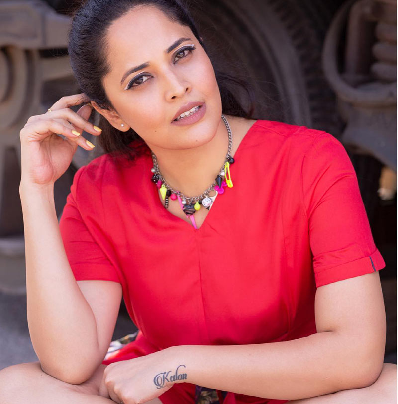 anasuya,anasuya bharadwaj,anasuya cash promo,jabardasth anasuya,anchor ansuya  బుల్లి గౌను వేసుకున్న పెద్ద పాప 