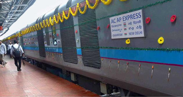 ఏపీ పై కేంద్రం పగబట్టిందా...? ఏపీ పై కేంద్రం పగబట్టిందా...?