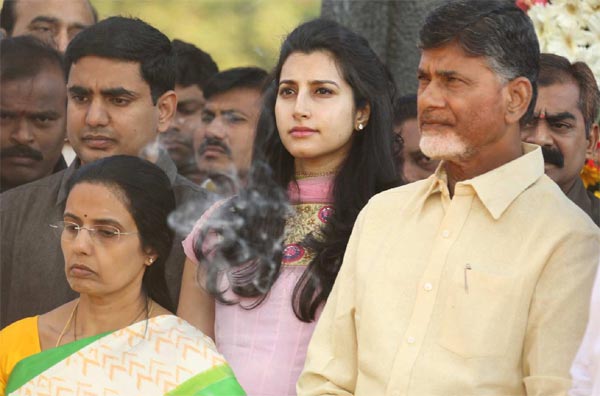 andhra,odissa,chandrababu naidu,security,chandrababu family,maoist attack  బాబుకు అమాంతం భద్రత ఎందుకు పెంచారు?