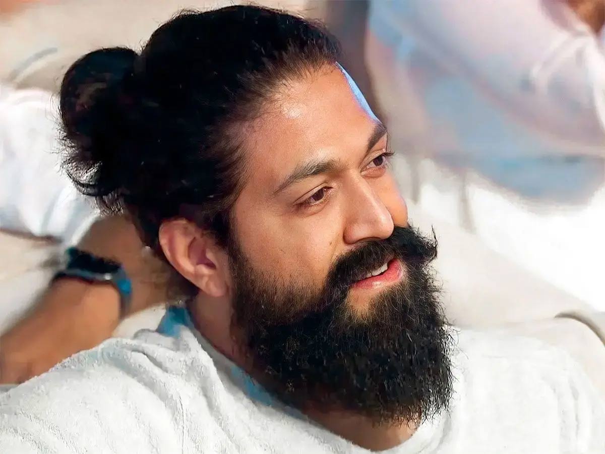 ramayana  రావ‌ణుడి గెటప్‌పై విమ‌ర్శ‌ల‌కు ఆన్స‌ర్