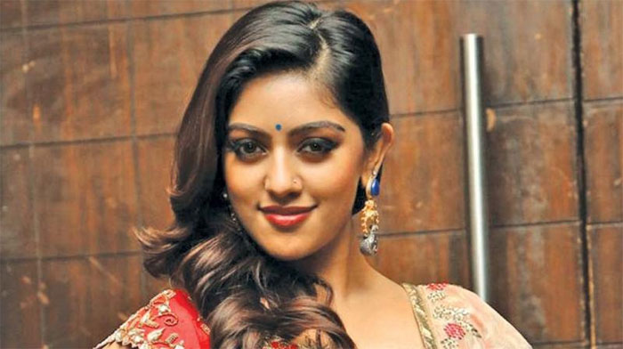 anu emmanuel,rajamouli,multi starrer,ram charan,ntr  అను.. ఆయన కంట్లో కూడా పడింది..!