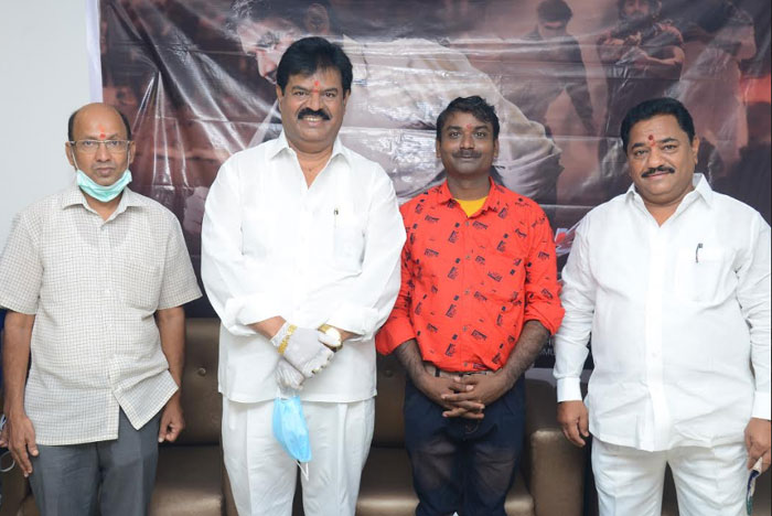 anucharudu movie launch,anucharudu,anucharudu movie,rk goud,prabhakar ippa  అప్పుడు ‘సహచరుడు’.. ఇప్పుడు ‘అనుచరుడు’!