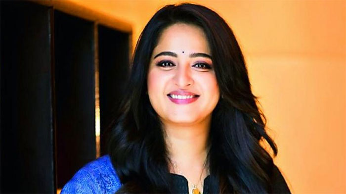 anushka,director,mani ratnam,next movie,heroine  అనుష్కకు ఇప్పుడొచ్చింది ఛాన్స్!