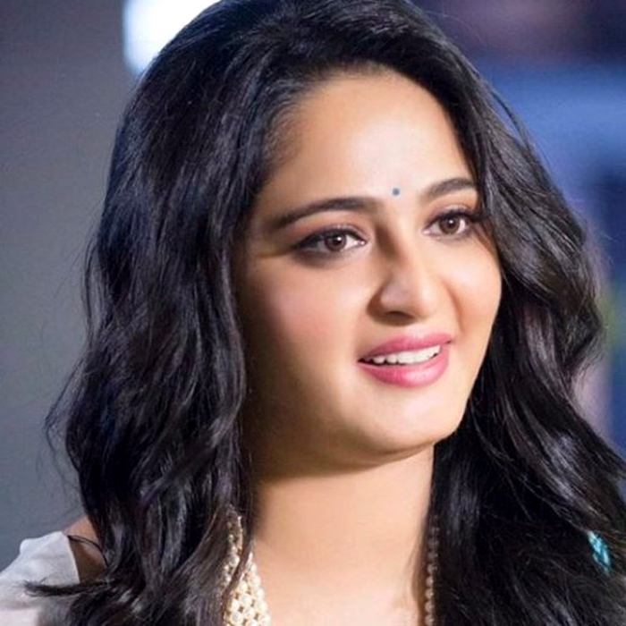 anushka shetty,mahesh babu,bharath ane nenu movie,kyra adwani  ఈ ఆఫర్ ని అనుష్క ఒప్పుకుంటుందా?