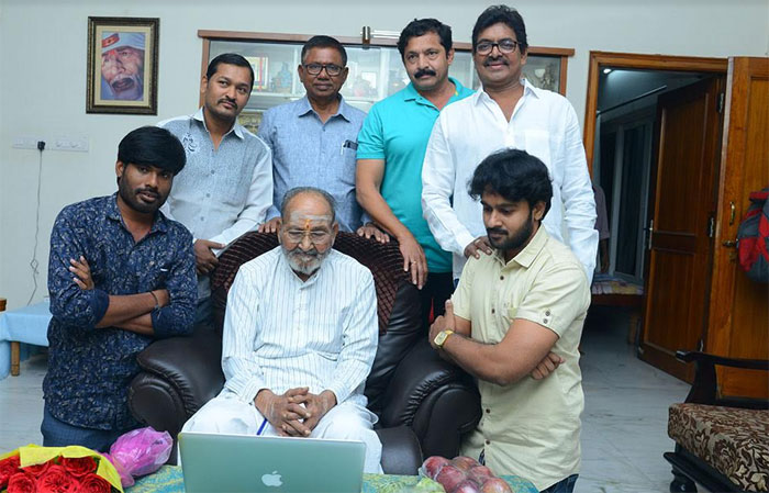 k viswanath,appudu ippudu,movie,song,launch  ‘అప్పుడు - ఇప్పుడు’ టీమ్‌‌పై క‌ళాత‌ప‌స్వి ప్ర‌శంస‌లు