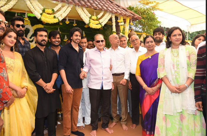 ram charan,mahesh nephew,ashok galla,new movie,launched  చరణ్ క్లాప్‌తో అశోక్ గ‌ల్లా డెబ్యూ ఫిల్మ్ స్టార్ట్స్!