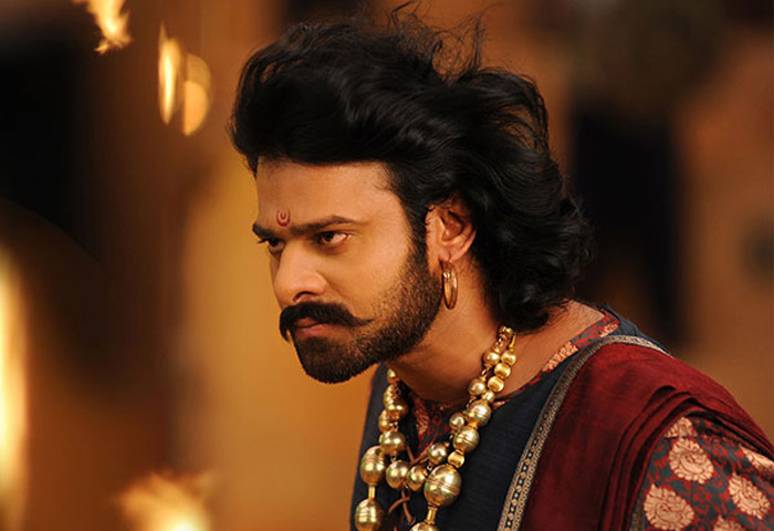 baahubali,bollywood heroes,akshay kumar,shahrukh khan,ranvir singh,baaahubali 2,praise  'బాహుబలి'పై ఇప్పుడిప్పుడే స్పందిస్తున్నారు! 