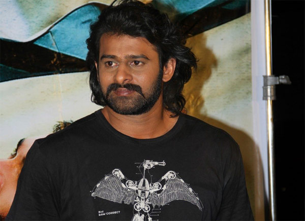 bahubali,prabhas,rajamouli,student no 1,jr ntr,shivudu  ప్రభాస్ అంచనాలు తగ్గిస్తున్నాడా..!