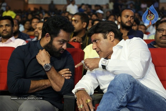 balakrishna,aravinda sametha,jr ntr,gap  బాలయ్య - ఎన్టీఆర్ మధ్య గ్యాప్ అట్టానే ఉందిగా?