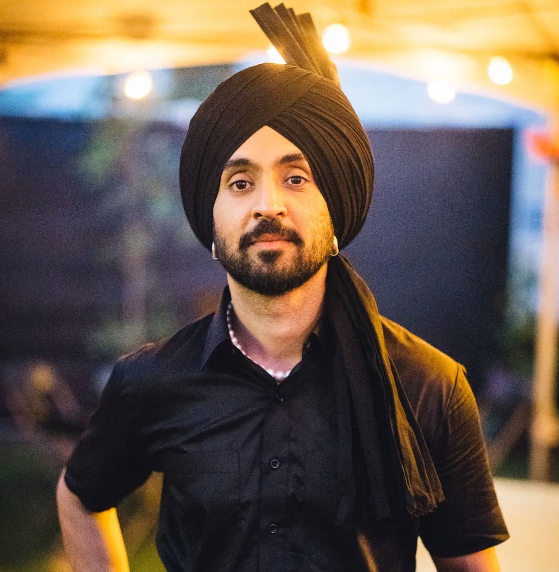 diljit dosanjh  దేశం బ‌హిష్క‌రిస్తానంటే మీసం మెలేసాడు