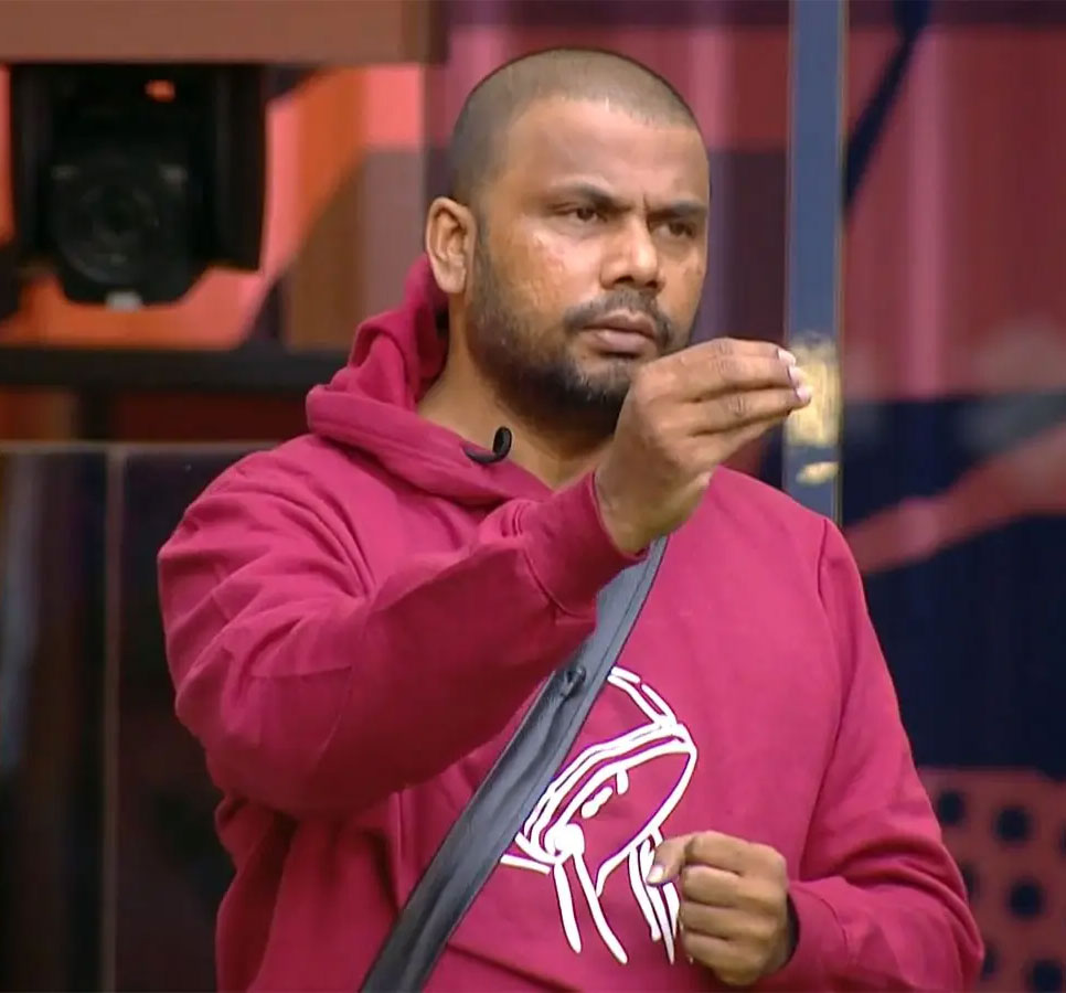 haritha harish  BB 9: నిరాహారదీక్ష విరమించిన మాస్క్ మ్యాన్ 