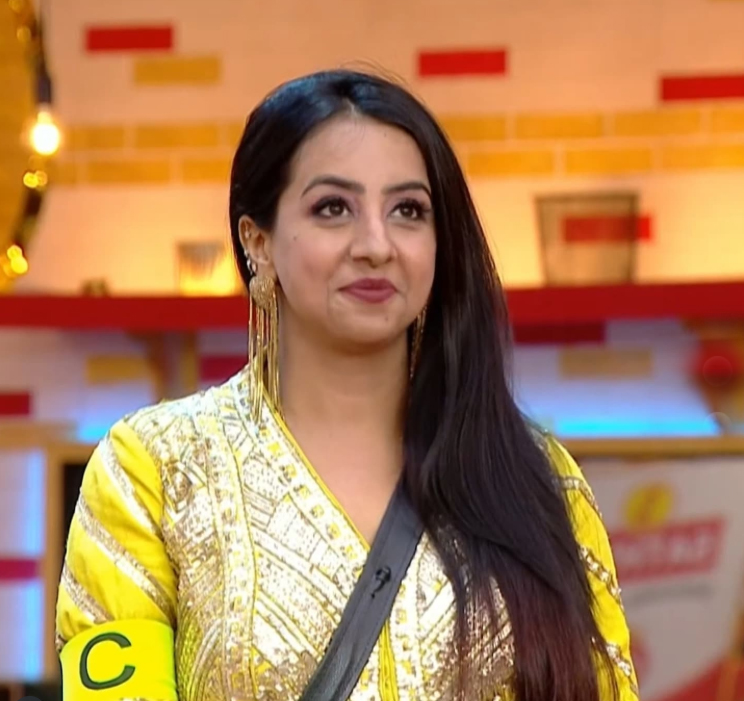 sanjana  BB9: సంజనకు అంత సపోర్ట్ ఏంటి బ్రో.. 