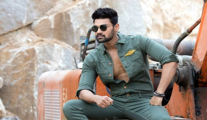 bellamkonda srinivas,small directors,star directors,flops  హమ్మయ్యా.. బాబుకి ఇప్పుడైనా తెలిసొచ్చింది 