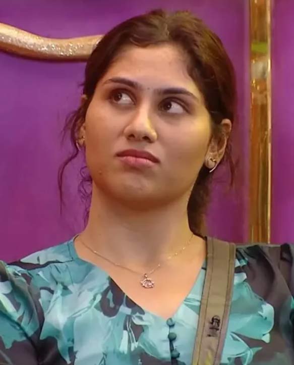 divya  బిగ్ బాస్ అంతా మోసమే 