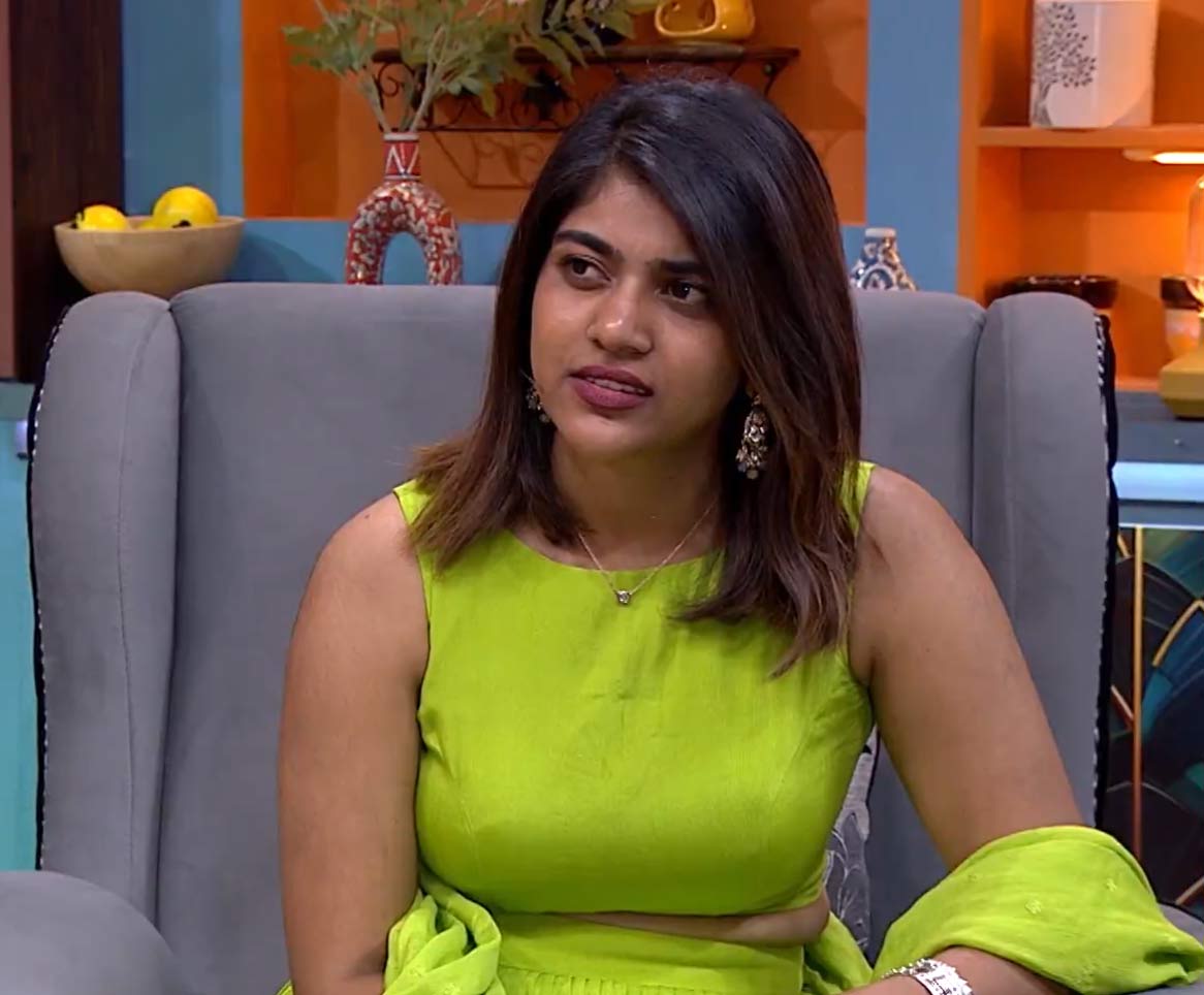 rithu chowdary  రీతూ చౌదరి ని రోస్ట్ చేసిన హోస్ట్ శివాజీ 