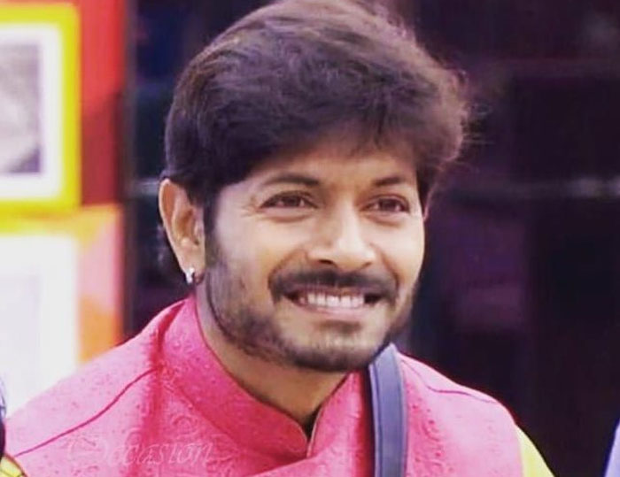 kaushal,senani,siva balaji,bigg boss,janasena,pawan kalyan,kaushal turns hero  శివ చేయలేనిది కౌశల్ చేస్తున్నాడా? 