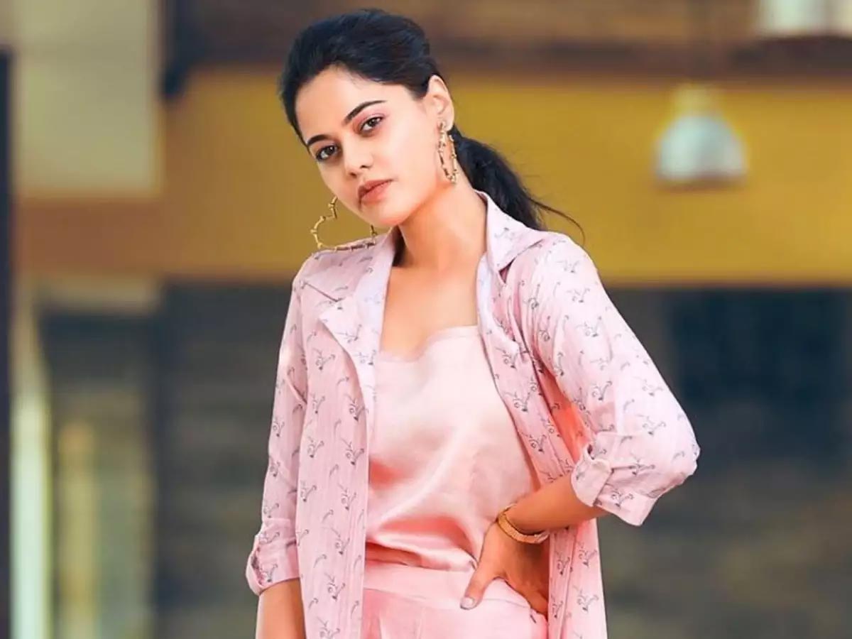 bindu madhavi,bigg boss  విన్ అయ్యి ఏడాదయ్యింది.. ఇలా బిజీ అయ్యింది  