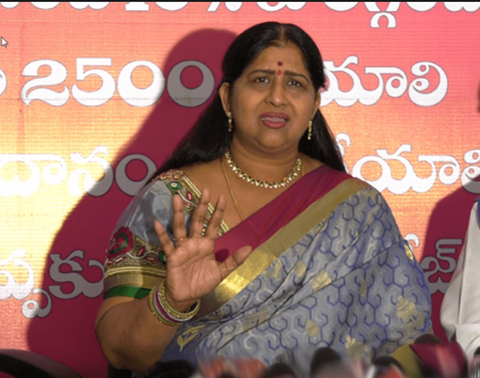 actress kavitha,tdp mlc rajendra prasad,film industry  కవిత వ్యాఖ్యలు ఆలోచించేవిగా ఉన్నాయి!