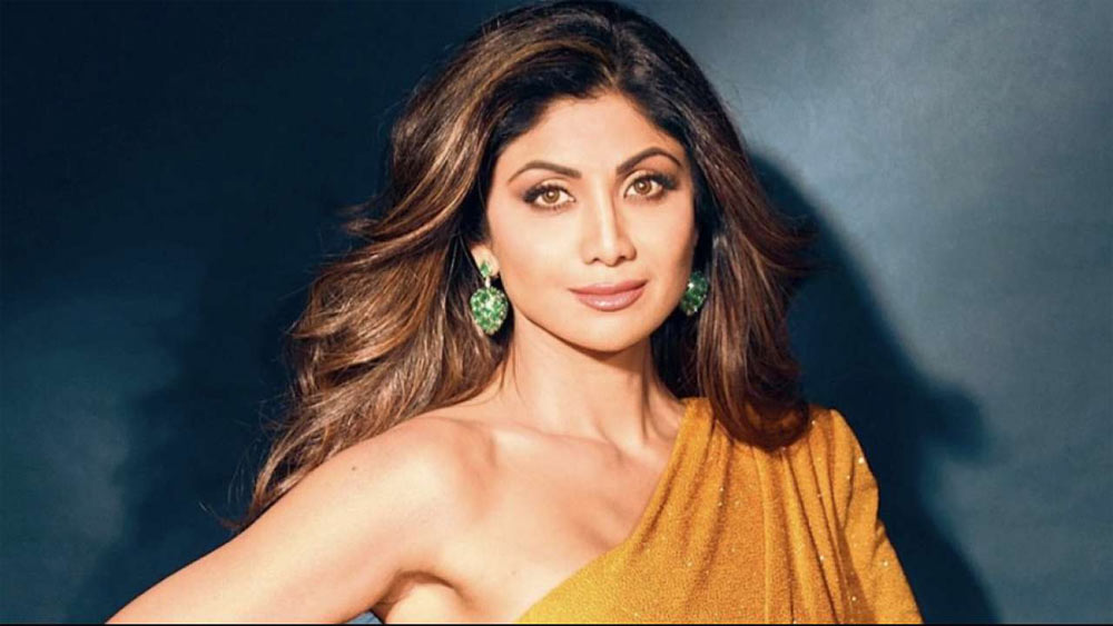 court hears,shilpa shetty,suit against,media houses,your public life,consequences  శిల్పా శెట్టి కి బాంబే హై కోర్టు షాక్ 