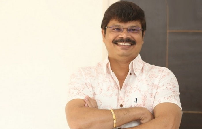 boyapati sreenu,director,vvr movie,interview,updates  చరణ్‌కు అభిమానినై చేశా: బోయ‌పాటి