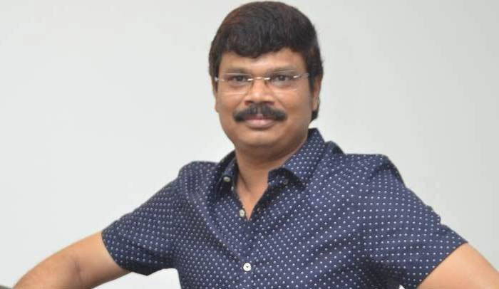 boyapati srinu,ravi teja,allu arjun,pan-indian film,bb3,akhanda movie,balakrishna  బోయపాటికి ఎవరు దొరుకుతారో