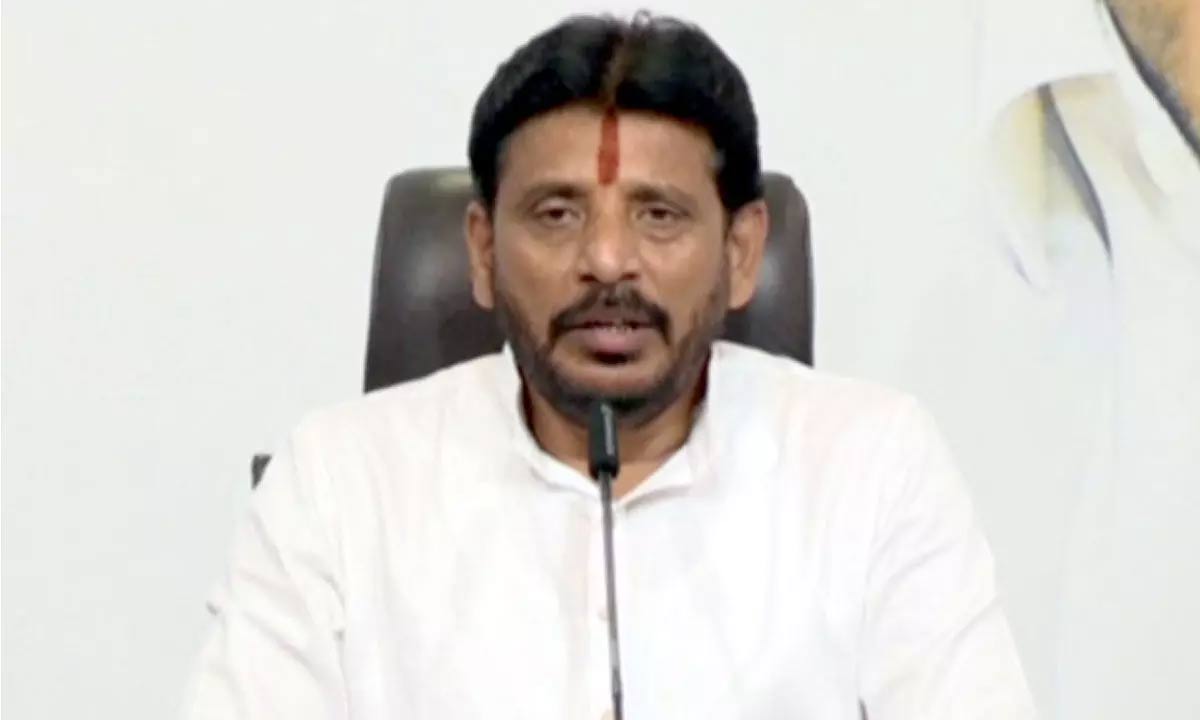 duvvada  దువ్వాడపై కేసు-నోటీసులు ఇచ్చిన పోలీసులు