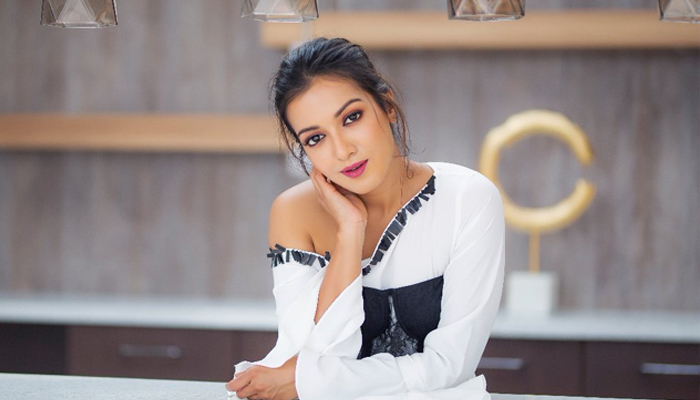 catherine tresa,tollywood,new home  కెథరీన్ కొత్త ఇల్లు కష్టాలు..!