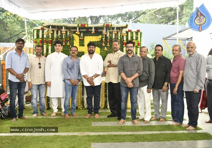 chiranjeevi,koratala siva,chiru 152,sye raa,khaidi no 150,mega star,ram charan  చిరు, కొరటాల శివ కాంబో చిత్రం మొదలైంది