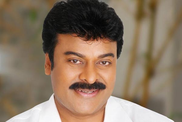 chiranjeevi,bhagathsingh,uyyalavada narasimhareddy  చిరు ఆ కోరిక నెరవేరుతుందా..! 