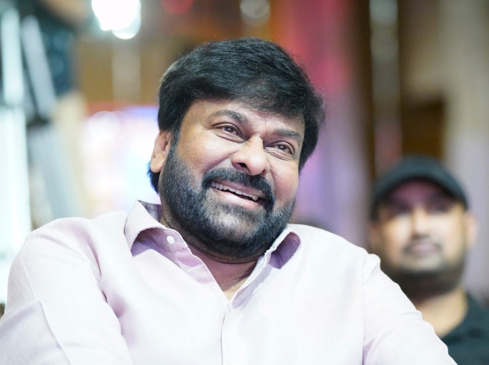 megastar chiranjeevi,sankranthi 2023,god father,bhola shankar,mega 154  5 నెలలకో సినిమా: మెగా ఫాన్స్ కి కిక్కే కిక్కు 