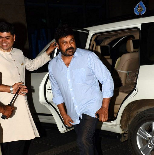 chiranjeevi,chiranjeevi birthday celebrations,park hyatt,senior celebrities  సీనియర్ నటులూ.. చిరుపై అలిగారు!