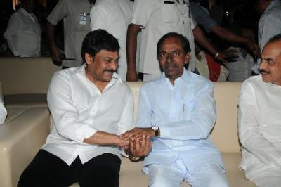 chiranjeevi,kcr,konidala studios,telangana,hyderabad,vizag,andhra pradesh  ఇంకెక్కడికి..సినిమా ఇండస్ట్రీ వెళ్ళేది..?