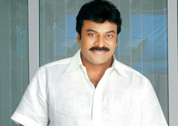 chiranjeevi,operation,srija marriage,chiru 150th film  ఫ్యాన్స్‌ను అలరించాలంటే ఆపరేషన్‌ తప్పనిసరి! 